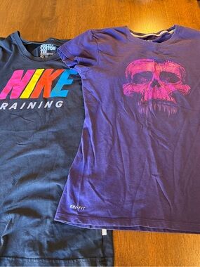 Nike women’s 2 Short-Sleeve Tees